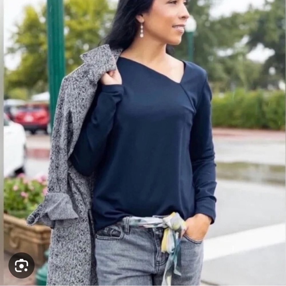 CAbi Asymmetrical Navy Top size M